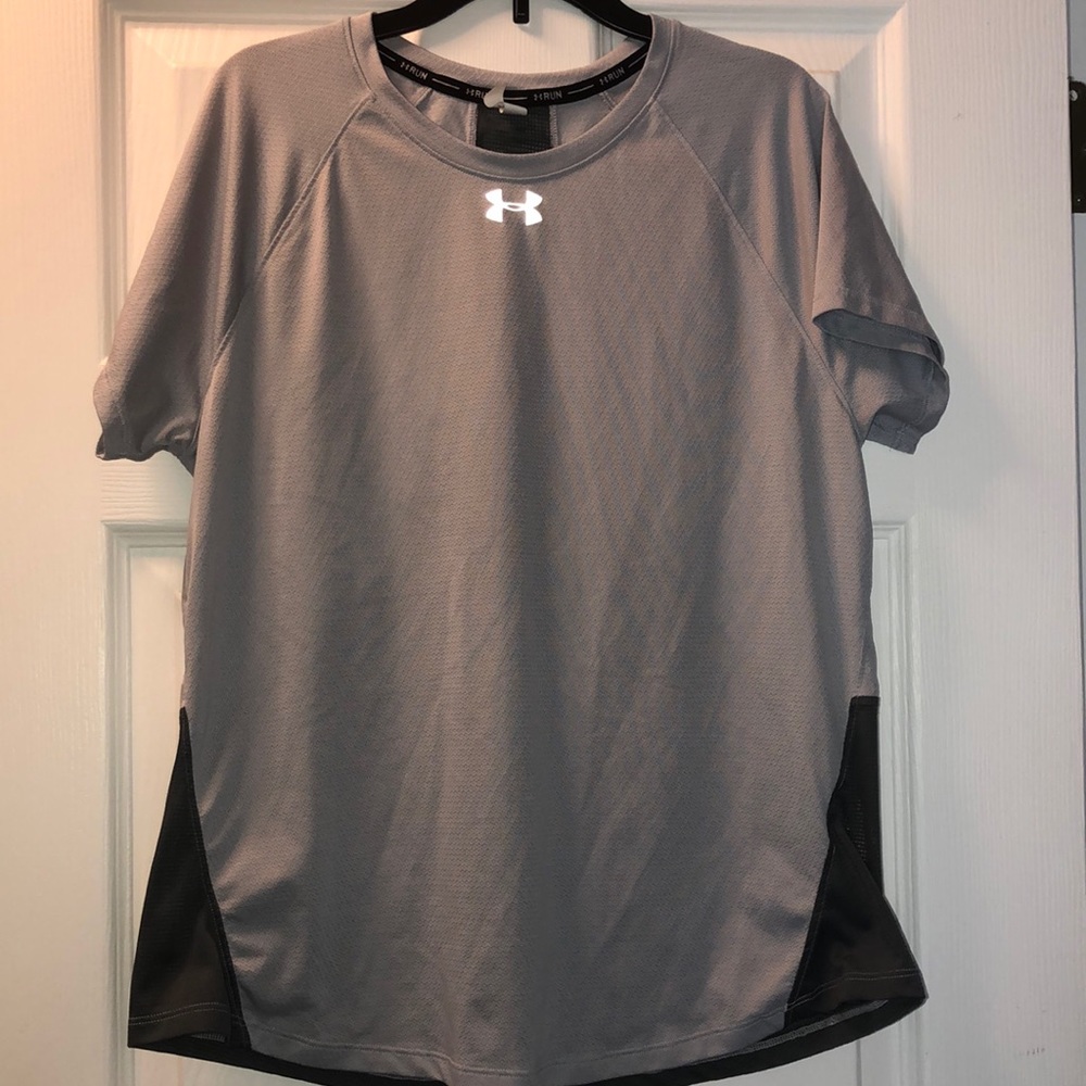 Under Armour running shirt, size large heat gear very good condition